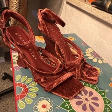 Gianni Bini Women's Burgundy Velvet Wedge Heels Size 8M New No Box  picture