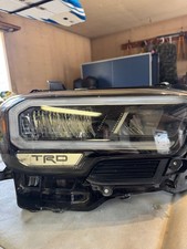 2023 toyota tacoma TRD PRO halogen headlights. picture