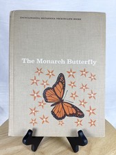 Vintage 1964 Monarch Butterfly Ivah Green Britannica True-to-Life Nature Book picture
