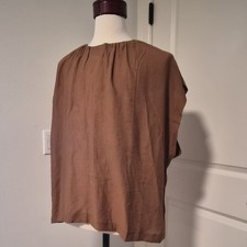 H&M Women’s Chestnut Brown Short Sleeve Relaxed Round Neck Blouse Sz XL NWOT picture