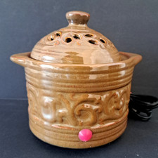 Elegant Expressions Electric Simmering Pot Ceramic Brown Aromatherapy Plug-In picture