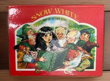 Vintage Snow White Pop-Up Picture Story Book 1989 V. Kubasta Artia Czechoslovaki picture