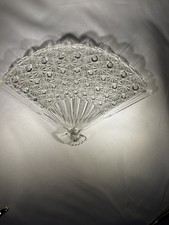 VINTAGE  GLASS BUTTON & DAISY FAN SHAPED CANDY DISH                         72-2 picture