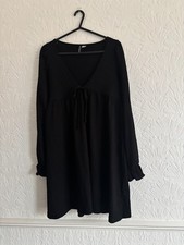 H&M Divided Black Long Sleeve Dress Size M Women’s Fitted Dress picture