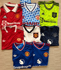 Manchester United Jerseys - Lot of 8 Medium & Large Kits - New and Used picture
