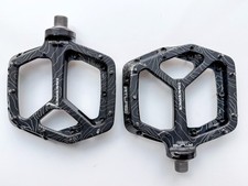 2022 Race Face Atlas DH / MTB Bicycle Studded Platform Aluminum Pedals - Black picture