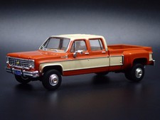 1975 75 CHEVY CHEVROLET K30 CREW CAB DUALLY 1:64 SCALE DIORAMA DIECAST MODEL CAR picture