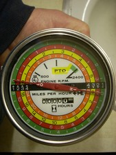 NOS IH Farmall International 756 856 1256 1456 826 766 966 1066 1466 Tachometer picture