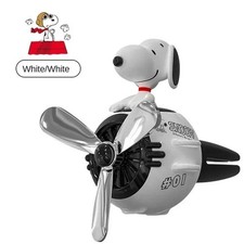 Snoopy car air Freshener Aromatherapy Fragrance Piece Decoration Perfume Clip. picture