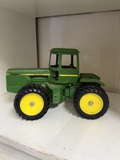 VINTAGE ERTL JOHN DEERE STK#587 4WD ARTICUALTING TRACTOR 1/16 scale Missing Exha picture