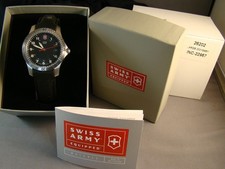 N.O.S. VINTAGE 'EQUIPPED' MARLBORO SWISS ARMY WATCH W/ BOX & PAPERS picture