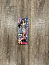 RAQUELLE ARTICULATED FASHIONISTAS BARBIE DOLL 2012 MATTEL Y7492 NRFB  picture