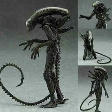 Hot Alien Xenomorph With Facehugger 6