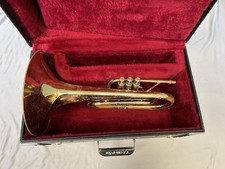 QUALITY F.E. OLDS & SON FULLERTON, CALIF U.S.A. MARCHING MELLOPHONE + CASE picture