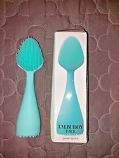 Double Dare I.M. Buddy Face Eco flexible silicone bristles gently,Cleanser green picture