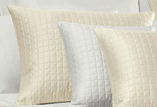 SIGNORIA di Firenze Massaccio CAMELIA King Knife Edge Quilted Sham picture