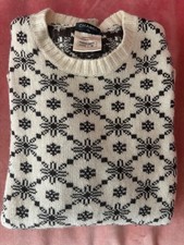chanel cashmere crew neck picture