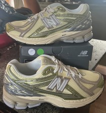 NEW Size M 4.5 W6 - New Balance 1906R Pastel Pack - Parchment picture