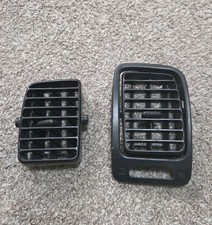 1996-2002 Toyota 4Runner Tacoma  Driver left Passenger Right  Air Vent OEM picture