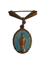 Vintage Holy Mary Religious Gold Tone Enamel Drop Lapel Pin Brooch Catholic Blue picture