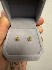 18K Italian Gold Stud Earrings 1g Solid Yellow Gold 750 Made in Italy picture