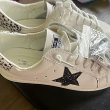 Vintage Havana White/Black Lace-Up Low Top Sneakers Black Star Animal Print Heel picture