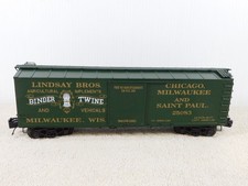 MTH 20-99333 Chicago, Milwaukee and Saint Paul 40’ USRA Double Sheathed Box Car picture