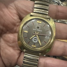 1960s VTG SETH THOMAS Automatic Watch Gold Tone Cushion Case 38mm Need Servicing picture