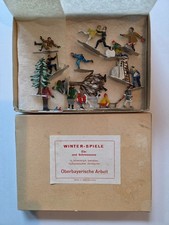Vintage Hans Heinrichsen German Lead Figurines -Winter Skating Scene with box picture