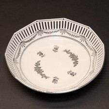 Vintage 1932-1934 Schumann Bavaria Porcelain Openwork Bowl Floral Garland 9