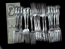 🥇 VINTAGE GRAPE 1847 ROGERS DINNER FORK 7 ½” NOUVEAU c. 1904 ⭐⭐⭐⭐⭐ PRICE PER PC picture