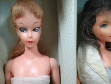 Mattel BARBIE & SKIPPER Case 1964 With Two Barbies No Drawers READ DESCRIPTION  picture