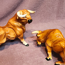 Vintage 1950s MCM Porcelain Bull Figurines Pair picture