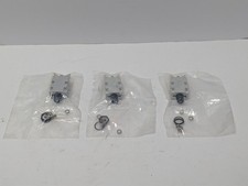 Mechanical Products lot of 3X MS25244-10 10 Amp Circuit Breaker 7001-001-10 picture