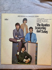 The Beatles Yesterday... And Today Vinyl LP (Capitol ST-2553) 12