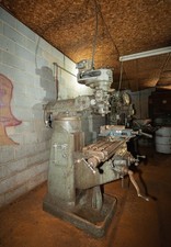 Bridgeport vertical turret milling machine picture