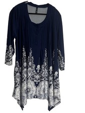 White Mark Women’s Nanette Tunic Top Navy Blue Damask Floral Size 2 XL EUC. picture