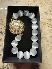 Kirk’s Folly White Round Beaded Bracelet Gold Tone Textured Medallion Clasp picture
