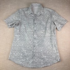 Men’s Lululemon Size Medium Airing Easy Short Sleeve Button Shirt Performance  picture