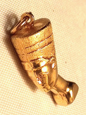 Vintage 4.2g Solid 18k Yellow Gold Queen Nefertiti Bust Pendant Egyptian Charm picture