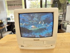 Panasonic PV-M1379W 13 Inch TV/VCR  Retro Gaming Television Tested & Working picture