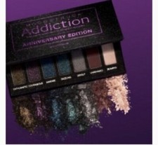 New younique Moodstruck Addiction  Anniversary EditionEyeShadow Palette Shimmer  picture