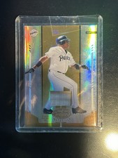 2004 Leaf Certified Materials Mirror Gold  Bat Tony Gwynn /25 picture