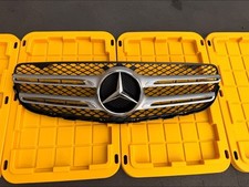 2016 - 2019 Mercedes-Benz OEM GLC300 X253 Front Bumper Center Grille Assembly picture