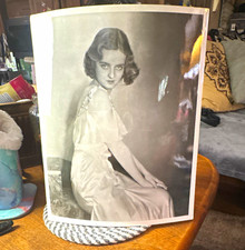Vintage Bette Davis B&W Press Photo Lot of 2 Portrait Photographs picture