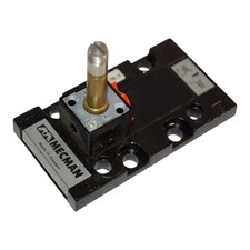 NEW Mannesmann Rexroth 581-211-100-0 Mecman Pneumatic Directional Valve Part  picture