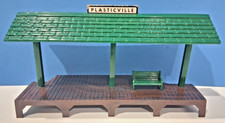 O Scale Plasticville Vintage Freight Station With Bench - Brown Green picture