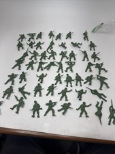 BMC Classic LIDO GI Green PLASTIC ARMY MEN - 49  WW2 Soldier Figures - USA Made picture