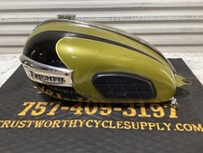 1970 TRIUMPH TRIDENT BEAUTY KIT N. AMERICAN GAS TANK ORIGINAL SPRING GOLD PAINT picture