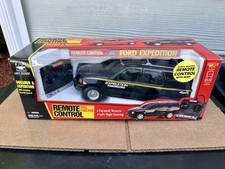 Vintage ‘98 New Bright 1:16 Ford Expedition XLT Remote Control SUV NIB No. 267 picture